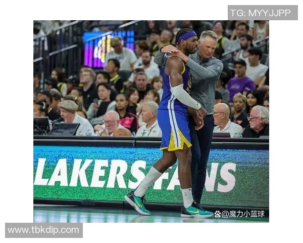 威少204次三双再创纪录！16篮板硬撼勇士，底薪性价比打脸湖人