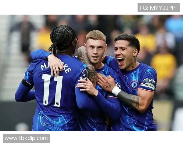 皇马欧冠小组赛领跑，巴萨不敌顿涅茨克矿工，切尔西遭逼平，全胜球队仅剩曼城皇马拜仁